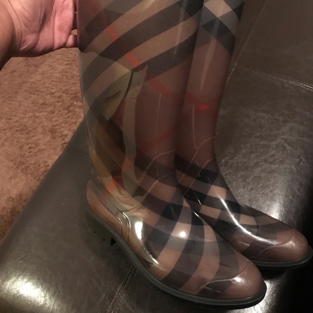 Burberry rainboots
